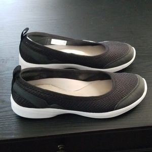 Vionic slip on orthopedic shoes